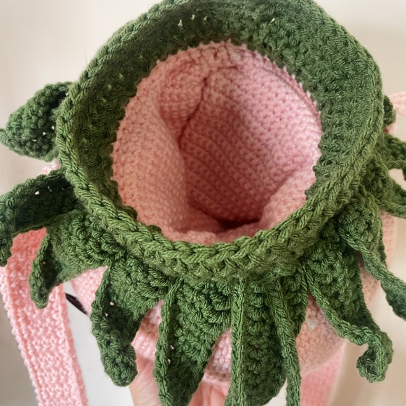 Pastel Pink Strawberry Shoulder Bag with Green Details - Picture 2 of 2